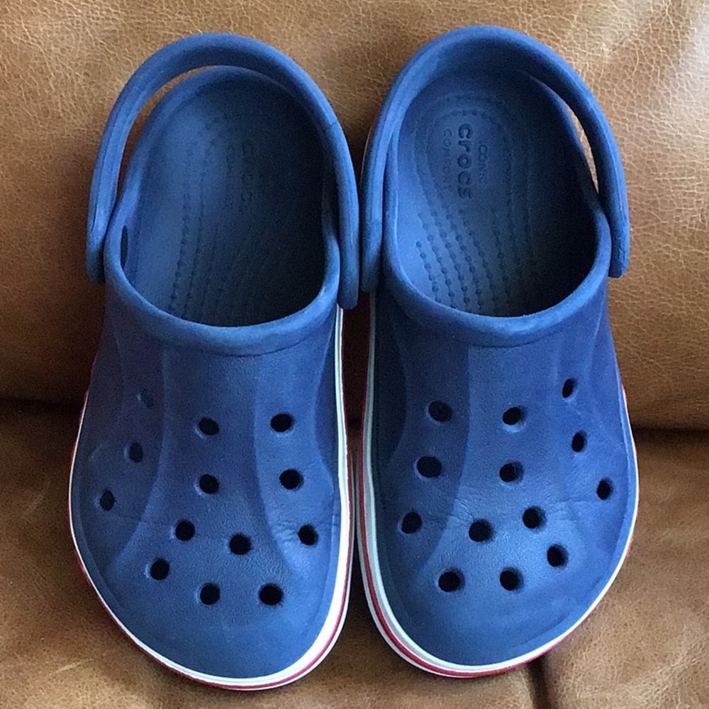 Crocs size 10